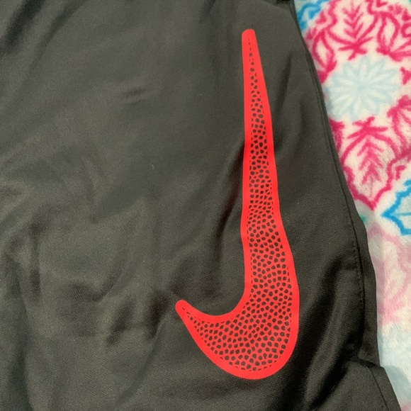 Nike sweatpants - Picture 3 of 4